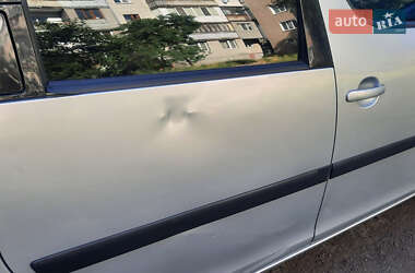 Микровэн Skoda Roomster 2010 в 