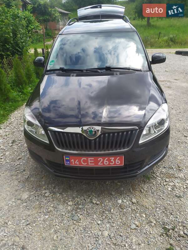 Skoda Roomster 2012