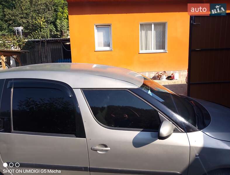 Мікровен Skoda Roomster 2012 в Борщеві