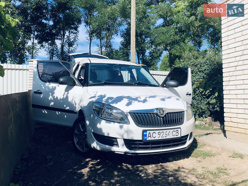 Микровэн Skoda Roomster 2013 в Теплике