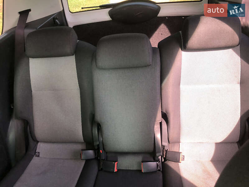 Микровэн Skoda Roomster 2013 в Теплике