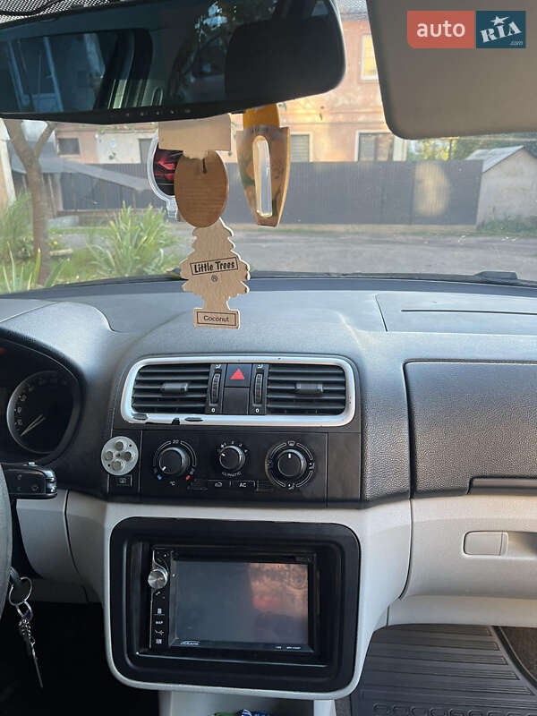 Мікровен Skoda Roomster 2007 в Сваляві