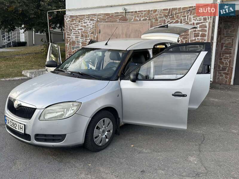 Мікровен Skoda Roomster 2007 в Малині