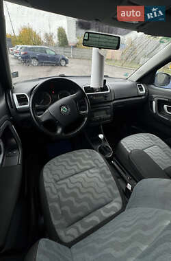Микровэн Skoda Roomster 2009 в 