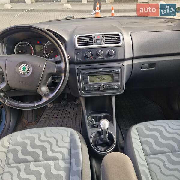 Микровэн Skoda Roomster 2008 в Львове