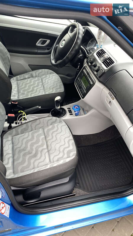 Микровэн Skoda Roomster 2007 в Каменец-Подольском фото 10 Микровэн Skoda Roomster 2007 в Каменец-Подольском