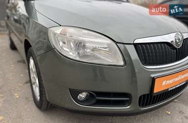 Микровэн Skoda Roomster 2007 в 