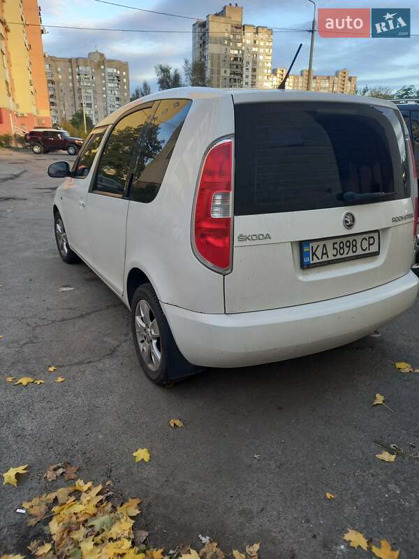 Микровэн Skoda Roomster 2014 в Киеве