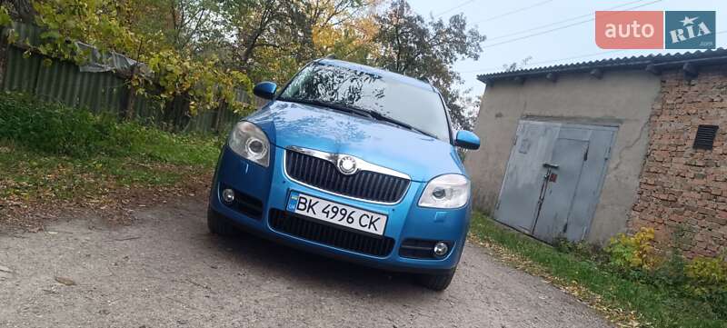 Микровэн Skoda Roomster 2007 в Ровно фото 7 Микровэн Skoda Roomster 2007 в Ровно