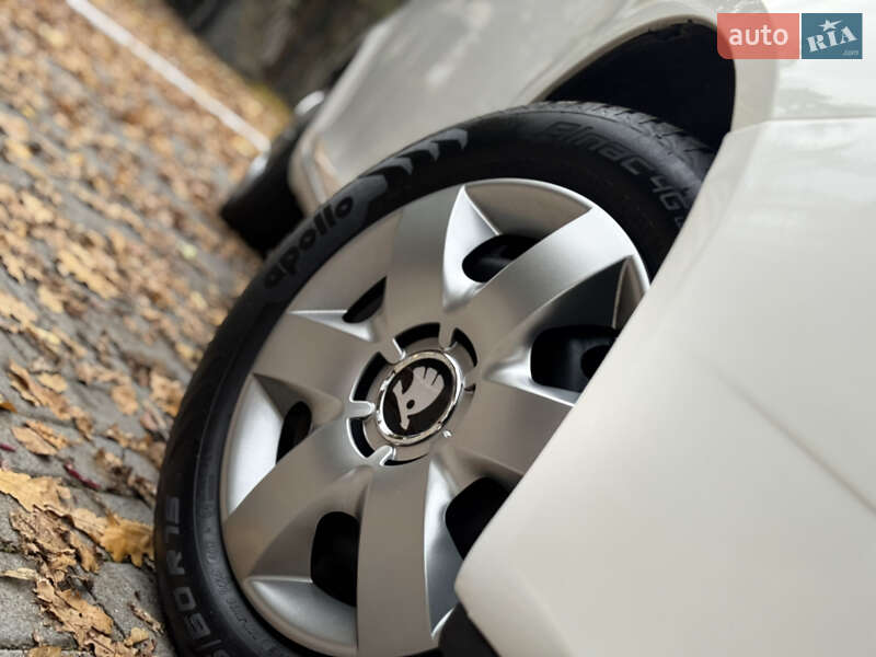 Микровэн Skoda Roomster 2007 в Дрогобыче фото 7 Микровэн Skoda Roomster 2007 в Дрогобыче