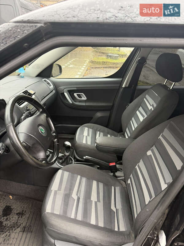 Микровэн Skoda Roomster 2007 в Львове