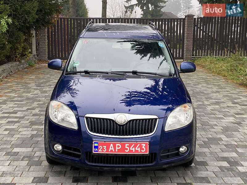 Микровэн Skoda Roomster 2008 в Вознесенске