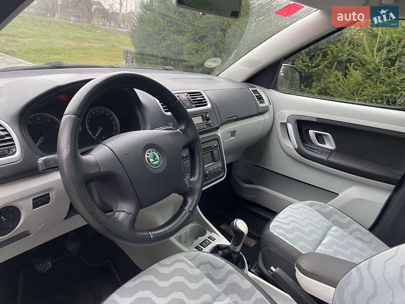 Микровэн Skoda Roomster 2008 в Вознесенске
