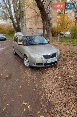 Микровэн Skoda Roomster 2008 в Киеве