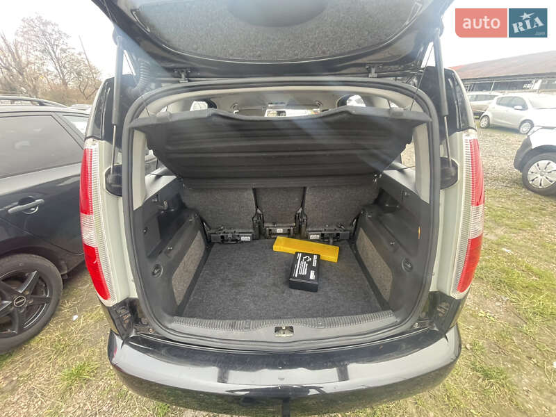 Микровэн Skoda Roomster 2009 в Луцке