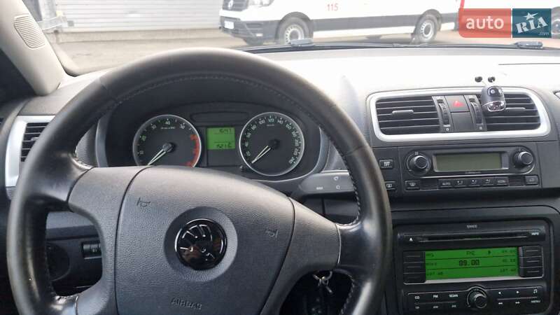 Микровэн Skoda Roomster 2008 в Тернополе