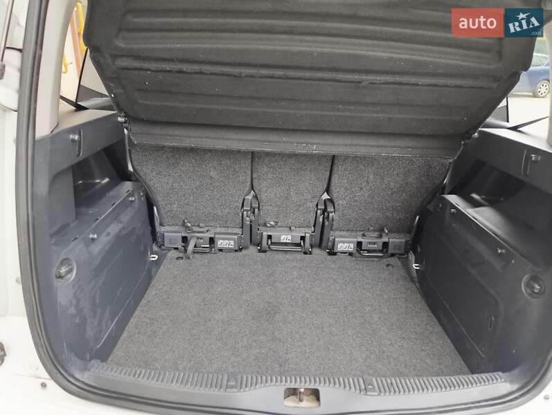 Микровэн Skoda Roomster 2014 в Черноморске