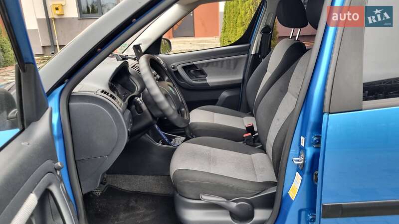 Микровэн Skoda Roomster 2009 в Луцке фото 39 Микровэн Skoda Roomster 2009 в Луцке