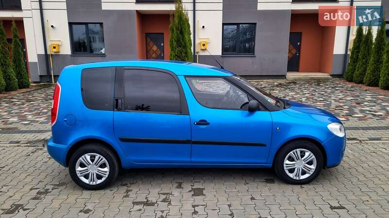 Микровэн Skoda Roomster 2009 в Луцке