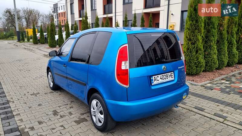 Микровэн Skoda Roomster 2009 в Луцке