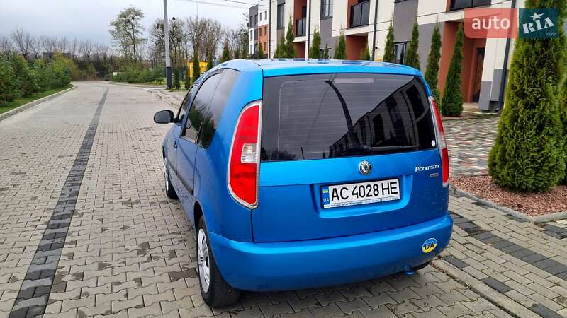 Микровэн Skoda Roomster 2009 в Луцке