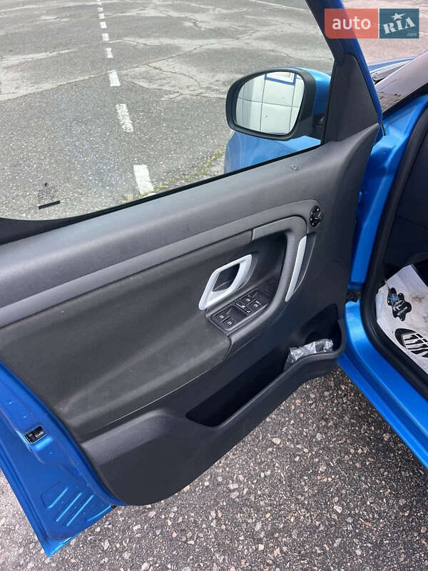 Микровэн Skoda Roomster 2010 в Запорожье фото 9 Микровэн Skoda Roomster 2010 в Запорожье