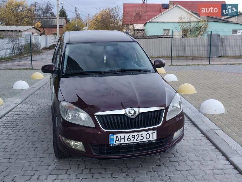 Микровэн Skoda Roomster 2013 в Харькове