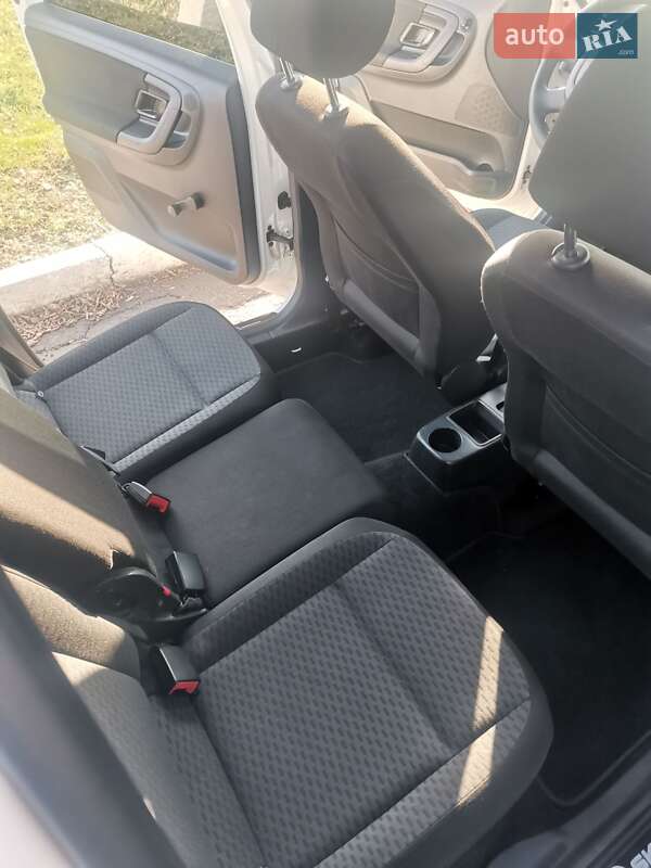 Микровэн Skoda Roomster 2010 в Великом Дальнике