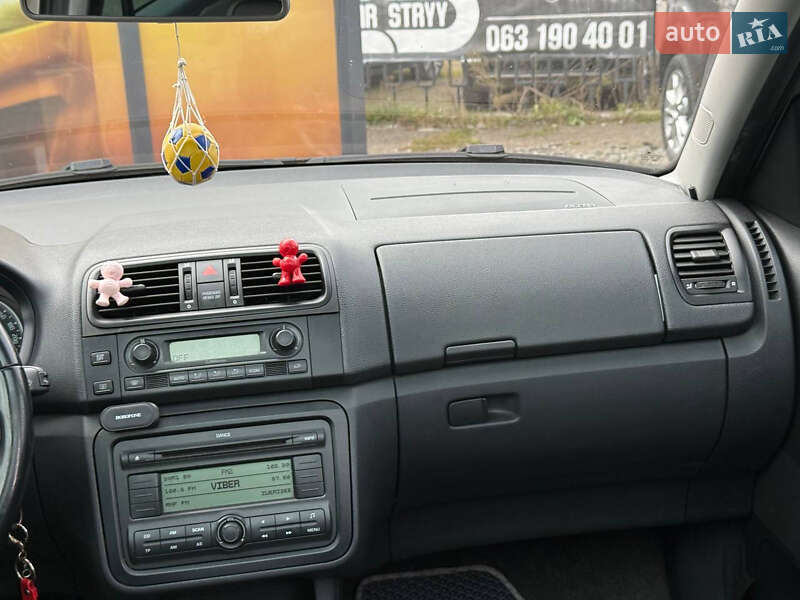 Мікровен Skoda Roomster 2006 в Стрию