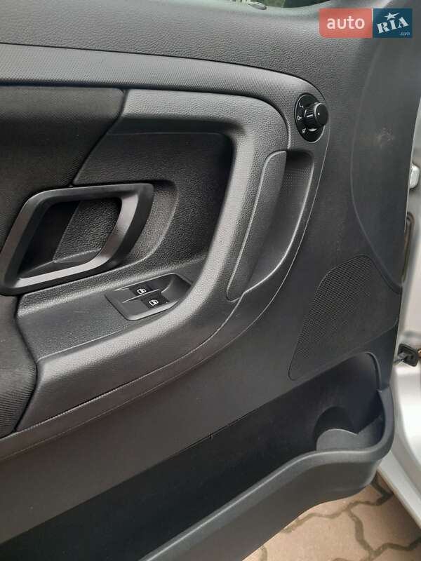 Мікровен Skoda Roomster 2013 в Івано-Франківську фото 15 Мікровен Skoda Roomster 2013 в Івано-Франківську