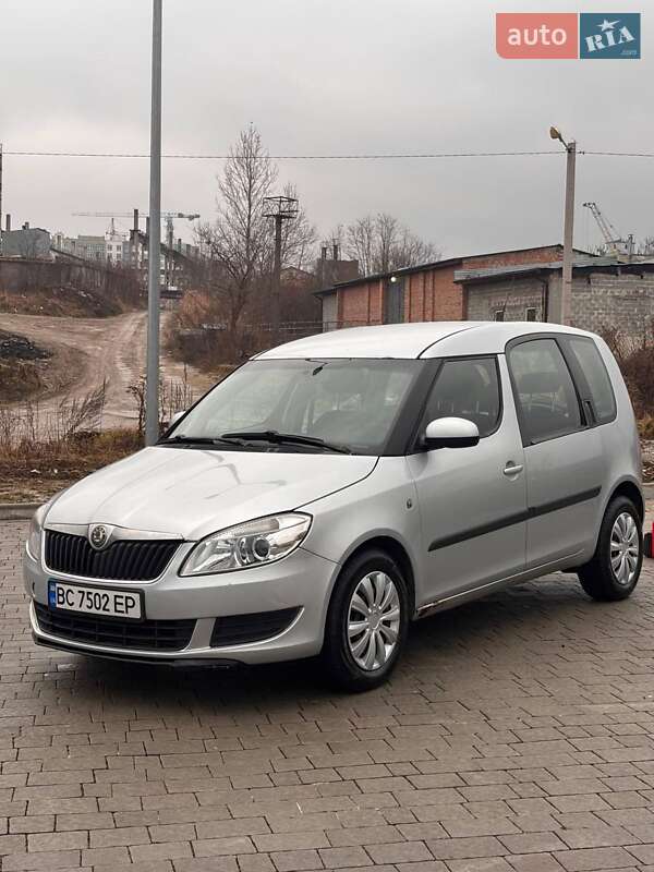 Микровэн Skoda Roomster 2010 в Львове