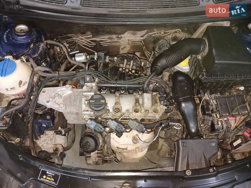 Микровэн Skoda Roomster 2009 в Львове