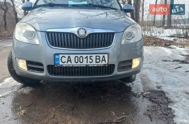 Микровэн Skoda Roomster 2009 в Городище
