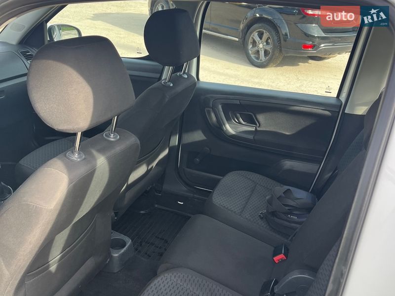 Микровэн Skoda Roomster 2011 в Каменец-Подольском