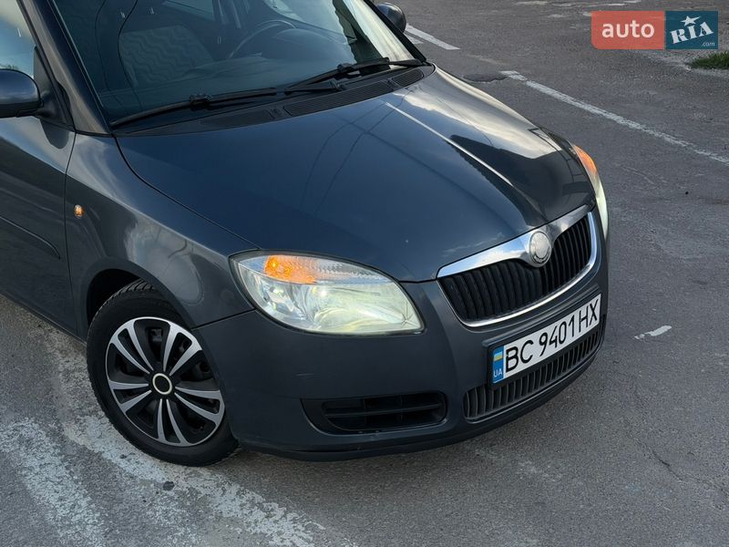 Мікровен Skoda Roomster 2009 в Дрогобичі