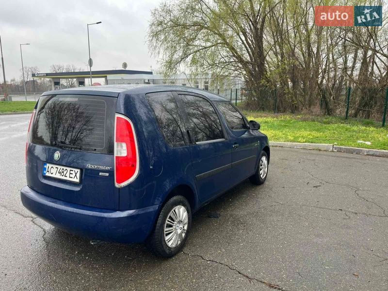 Микровэн Skoda Roomster 2009 в Борисполе