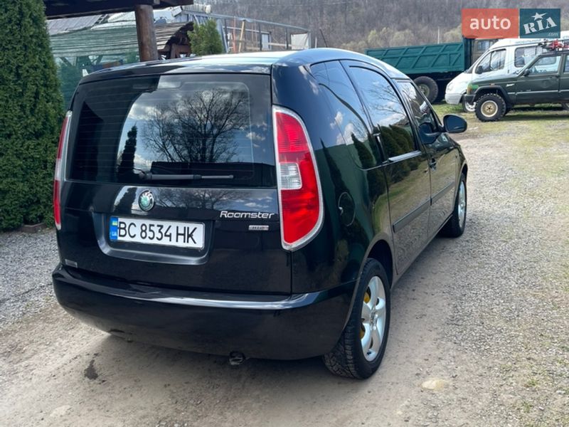 Микровэн Skoda Roomster 2006 в Мукачево