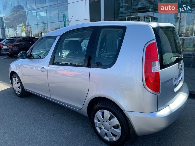 Микровэн Skoda Roomster 2008 в Киеве