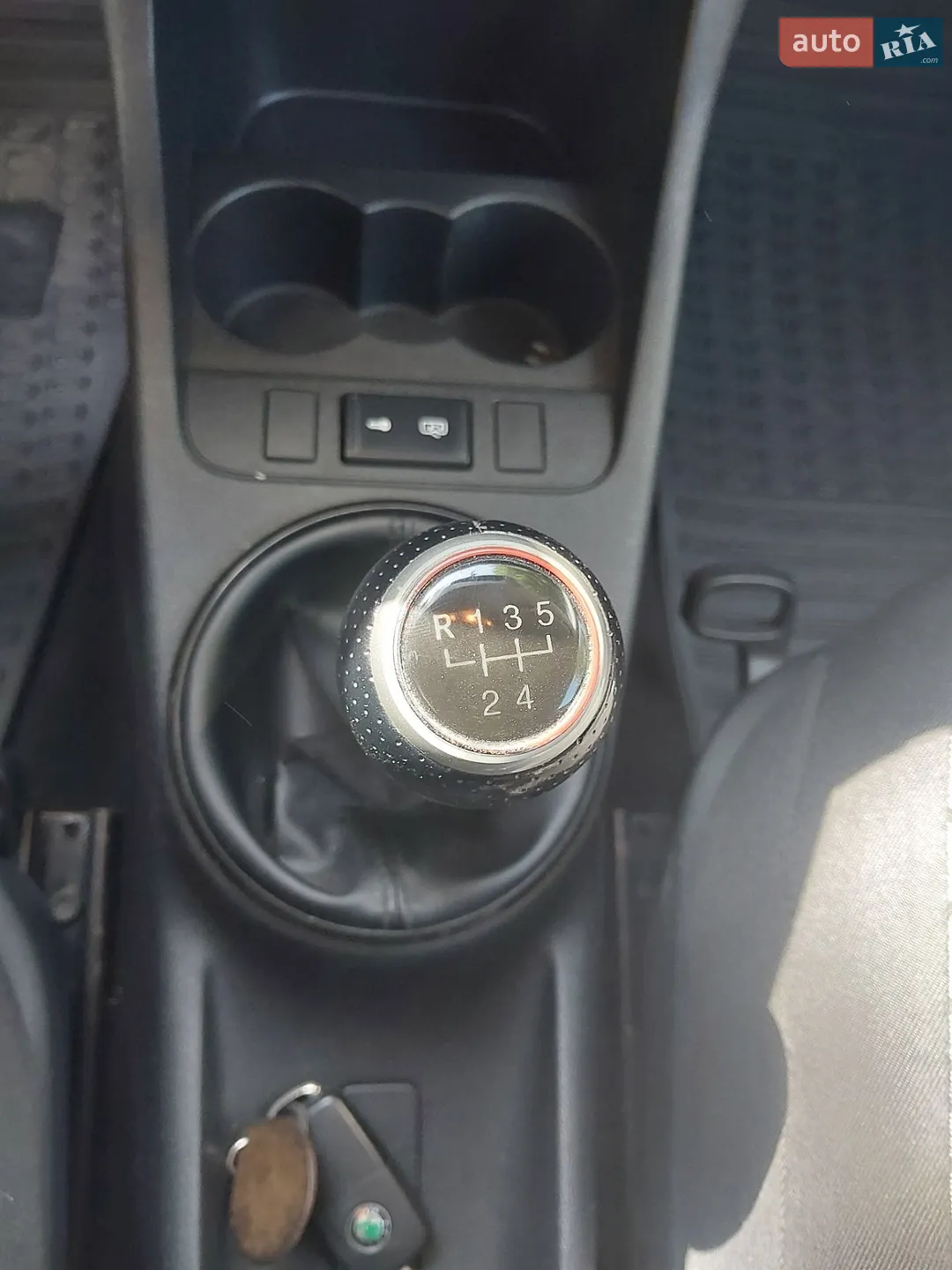 2010 Skoda Roomster - мініатюра 28