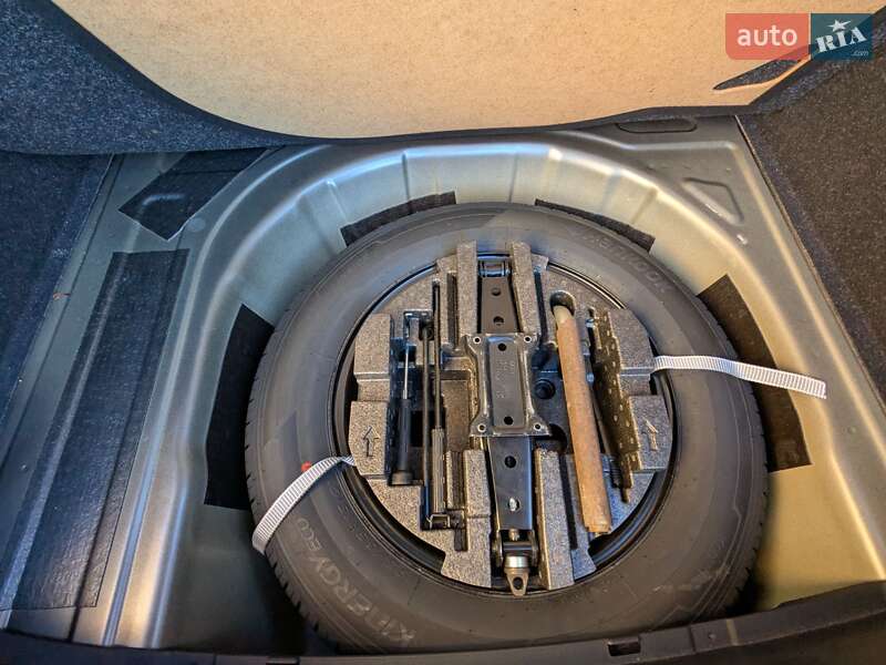 Хэтчбек Skoda Scala 2024 в Ирпене