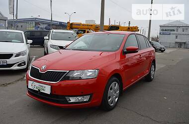 Хэтчбек Skoda Spaceback 2015 в Киеве