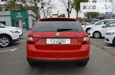 Хэтчбек Skoda Spaceback 2015 в Киеве