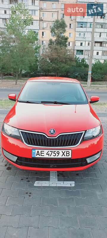 Хэтчбек Skoda Spaceback 2015 в Каменском