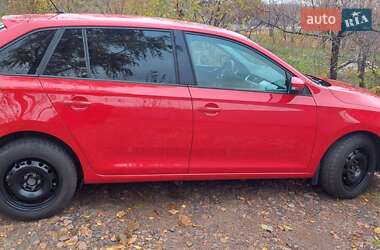 Хэтчбек Skoda Spaceback 2015 в 