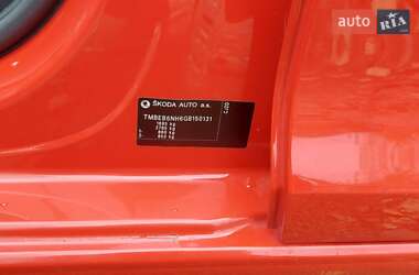 Хэтчбек Skoda Spaceback 2015 в 