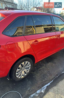 Хэтчбек Skoda Spaceback 2015 в 