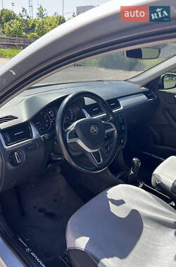 Хэтчбек Skoda Spaceback 2017 в 