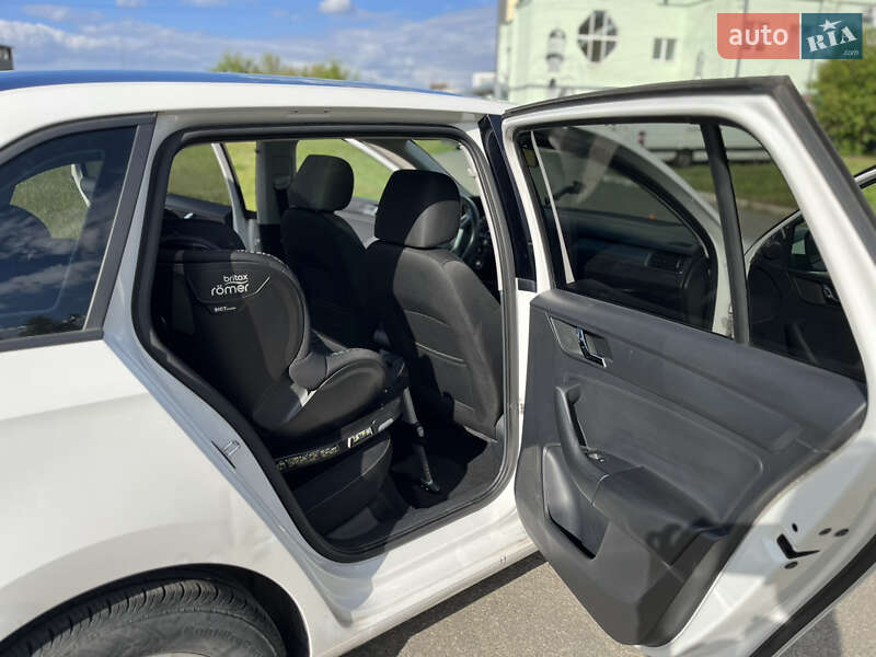 Хэтчбек Skoda Spaceback 2014 в Киеве фото 10 Хэтчбек Skoda Spaceback 2014 в Киеве