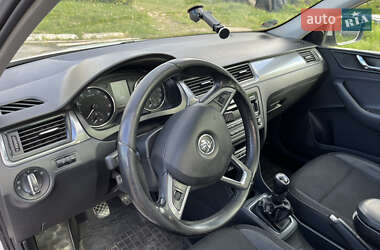 Хэтчбек Skoda Spaceback 2014 в 