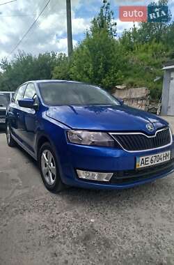 Хэтчбек Skoda Spaceback 2014 в Днепре